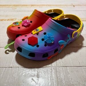 CROCS x Gushers Classic Clogs NWT Men’s size 10 Women’s 12 Colorful Jibbitz